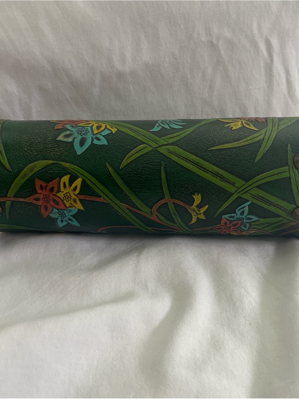 Green Floral Print Cylinder Wristlet Bag - Picture 4 of 4